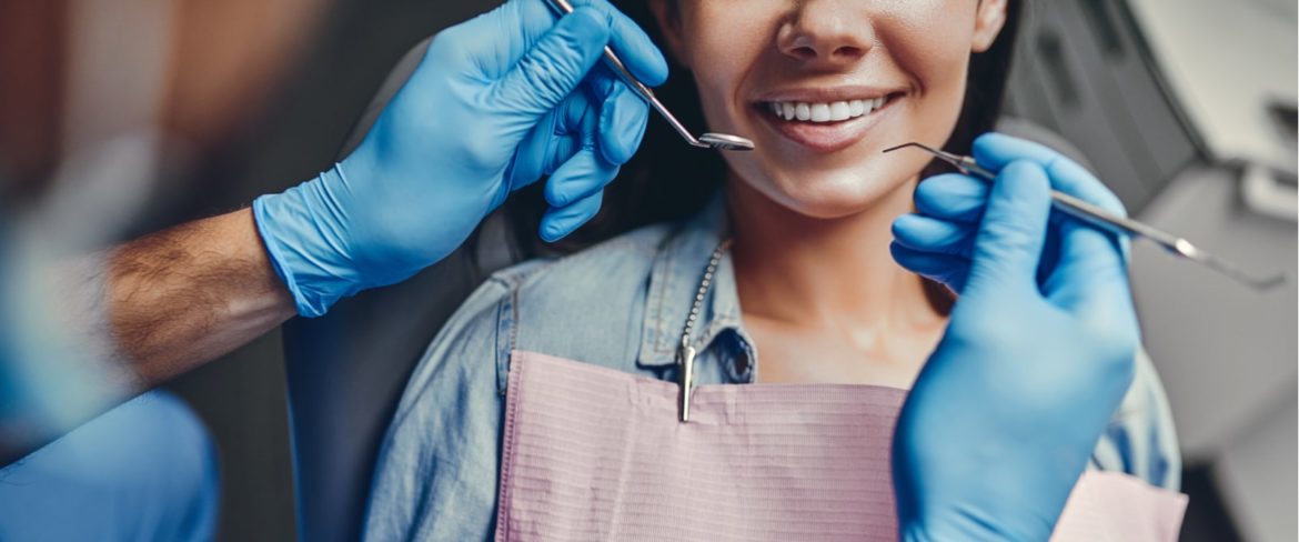 badanie u periodontologa periodontologia badanie dziąseł